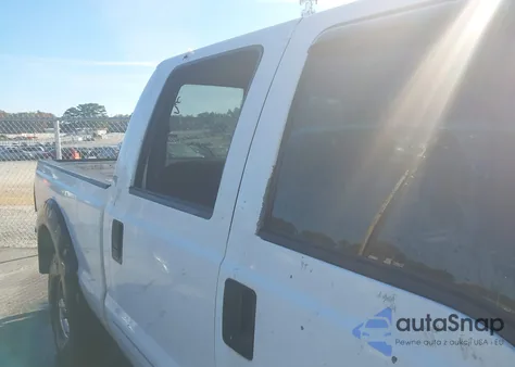 2001 Ford F-250 Lariat/Xl/Xlt из США, поврежденный, VIN 1FTNW21F31EA83883